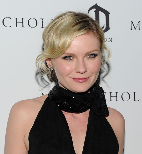 Kirsten Dunst de negra Melancolía