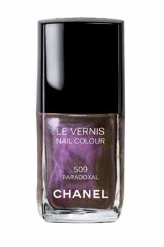Paradoxal de Chanel, el recién llegado a mi colección de esmaltes de uñas