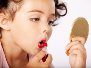 ¿A qué edad comenzaste a maquillarte?