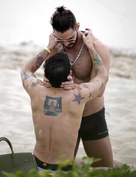 ¿A quién se le ocurrió tatuarse una escena de Poltergeist en la espalda?