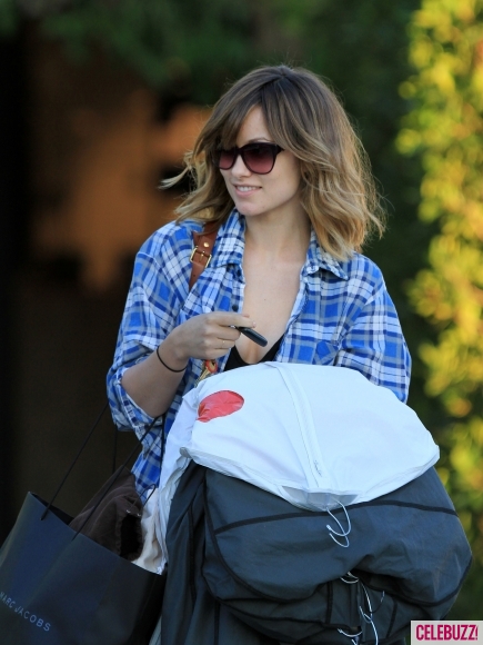 Olivia Wilde luce melena más corta y con mechas californianas