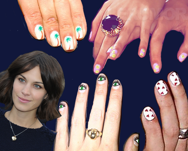 Alexa Chung también le pega fuerte a las manicuras originales