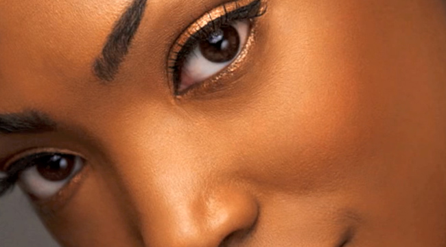 Las modelos no son perfectas ¡Observa cómo trabaja el Photoshop!