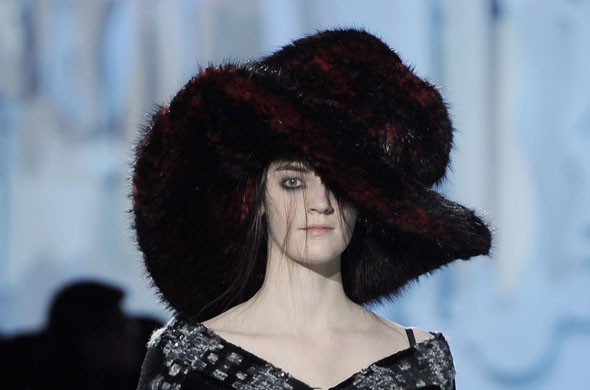 En el desfile de Marc Jacobs, hasta el maquillaje fue feo