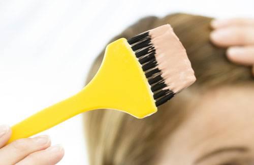 Teñir el pelo en casa: Mucho más fácil de lo que crees