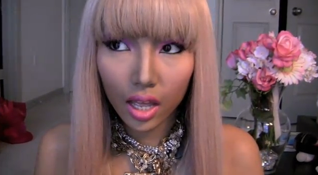 Mira a esta gurú de YouTube convertirse en Nicki Minaj 