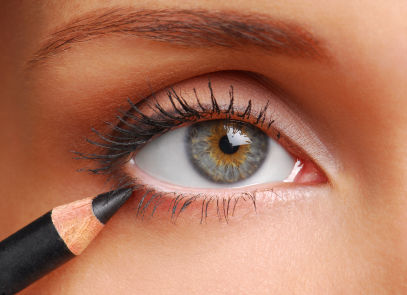 Aprende a delinearte el ojo y consigue el cat-eye ideal