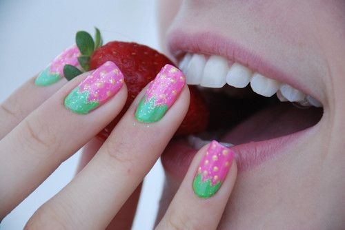 Manicura de fresas 