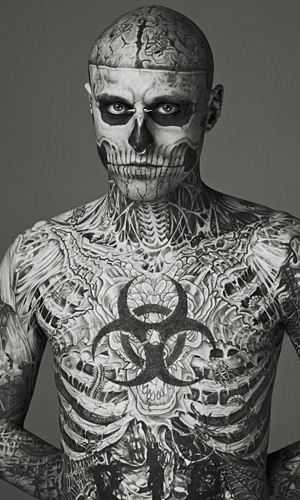 El primer tattoo de Zombie Boy