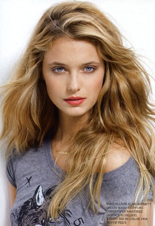 ¡Ojo con las mechas en verano! ¡Se te pueden poner verdes! 