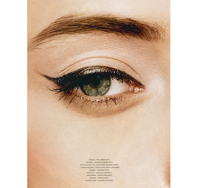 Cinta adhesiva para hacerse la raya del ojo 