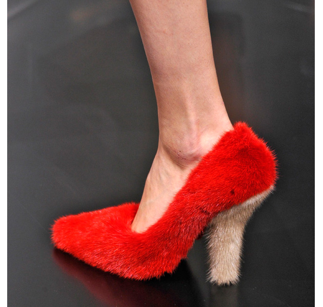 Lo último: ¡Tacones con pelo! 