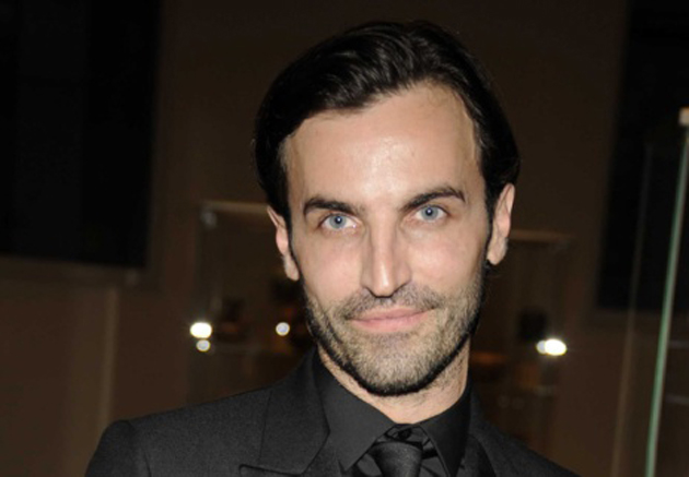 BOMBAZO: Nicolas Ghesquiére abandona Balenciaga
