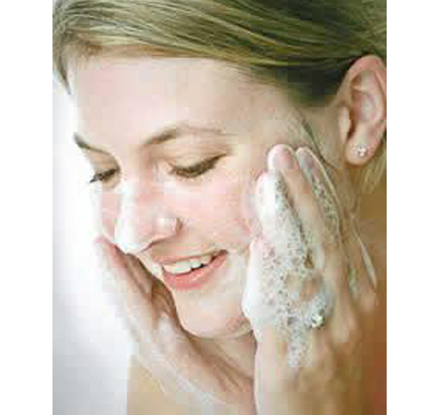 Por qué tal vez no deberías lavar tu cara con jabón