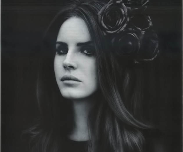 Lana del Rey, ¿imagen de Versace?