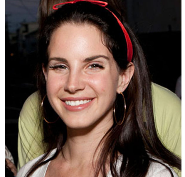 Lana del Rey muy natural, (casi) sin maquillaje