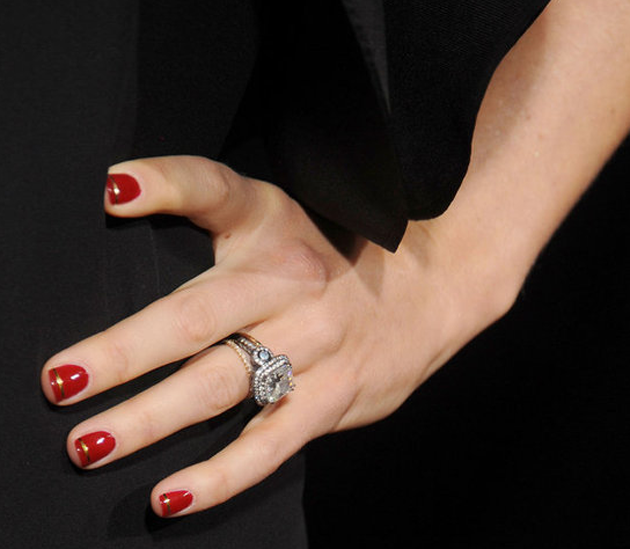 Manicura de Jessica Biel en la premiére de L.A. de Hitchcock 