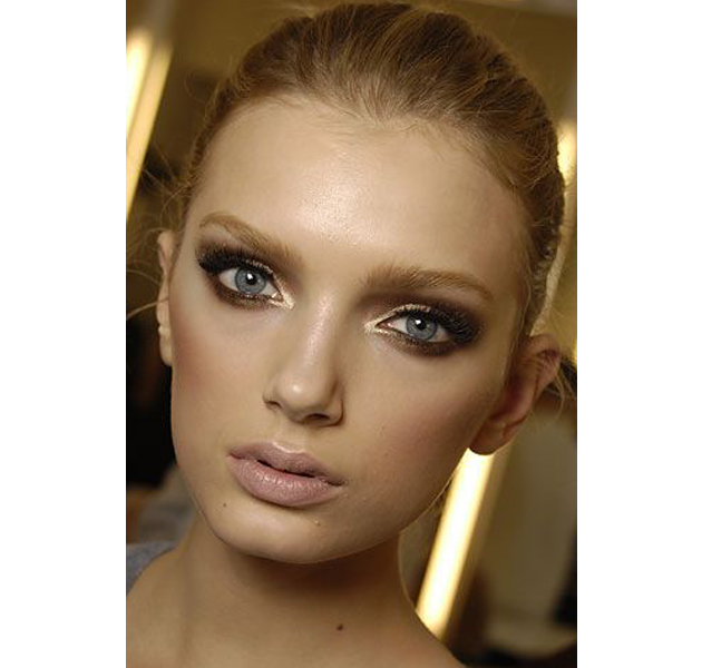 Maquillaje metálico para las Navidades 