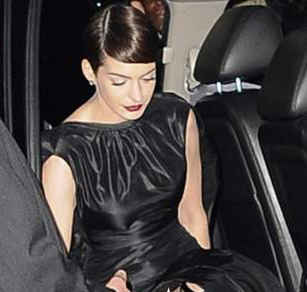 Anne Hathaway, sin ropa interior en la premiere de Los Miserables.