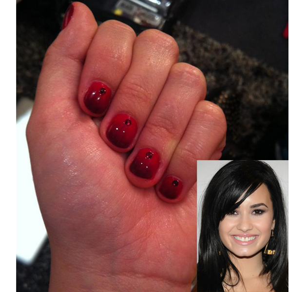 Demi Lovato con manicura con efecto ombré 