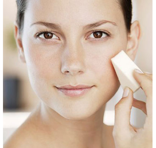 Cómo aplicar la base de maquillaje como un profesional 