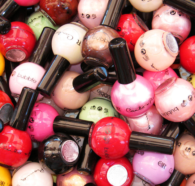 Esmaltes de uñas para pasar la crisis 