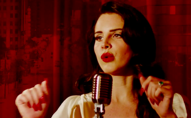 Una Lana del Rey fabulosa en su último video Burning Desire 