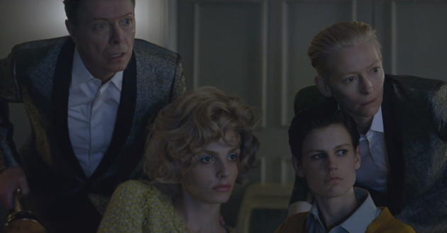 El modelo Adrej Pejic, junto con Tilda Swinton en el último vídeo de David Bowie