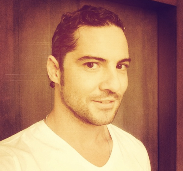 David Bisbal con el pelo corto sin rizos