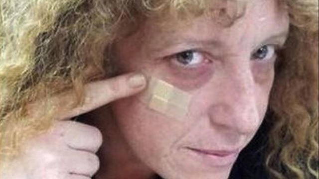 Agreden a una actriz de Aída por creer que era un transexual