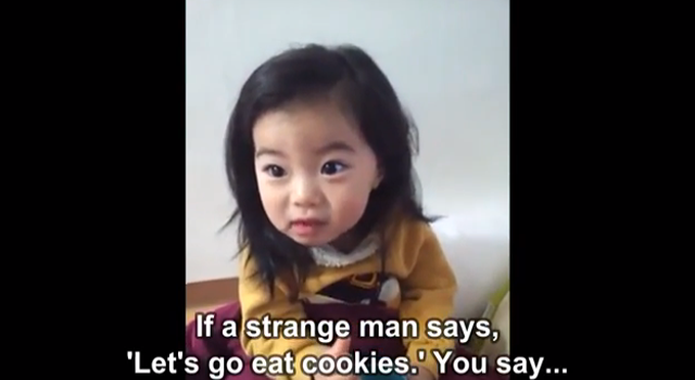 Un vídeo enseña a los niños a no coger dulces de extraños