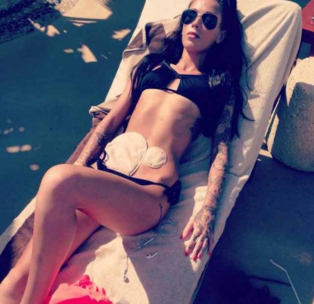 Bethany Townsend, la enferma de Crohn que revoluciona internet con su impactante foto en bikini