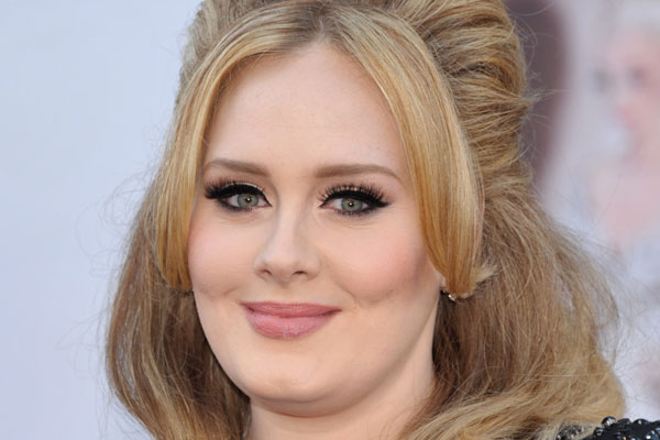 ¿Sabes cómo maquillarte para parecer más delgada?