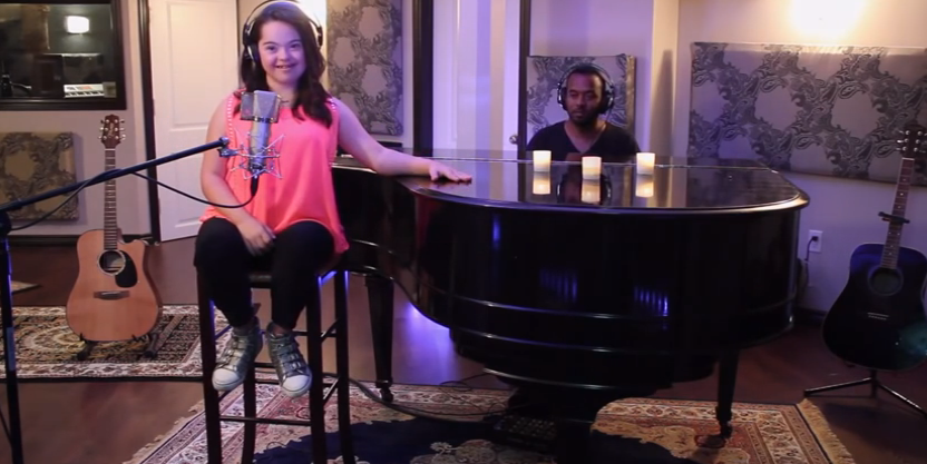 El emocionante vídeo de una niña con Síndrome de Down cantando 'All of Me'