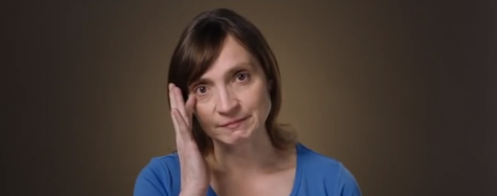 Así reacciona esta madre al escuchar lo que su hijo piensa del trabajo que hace en casa