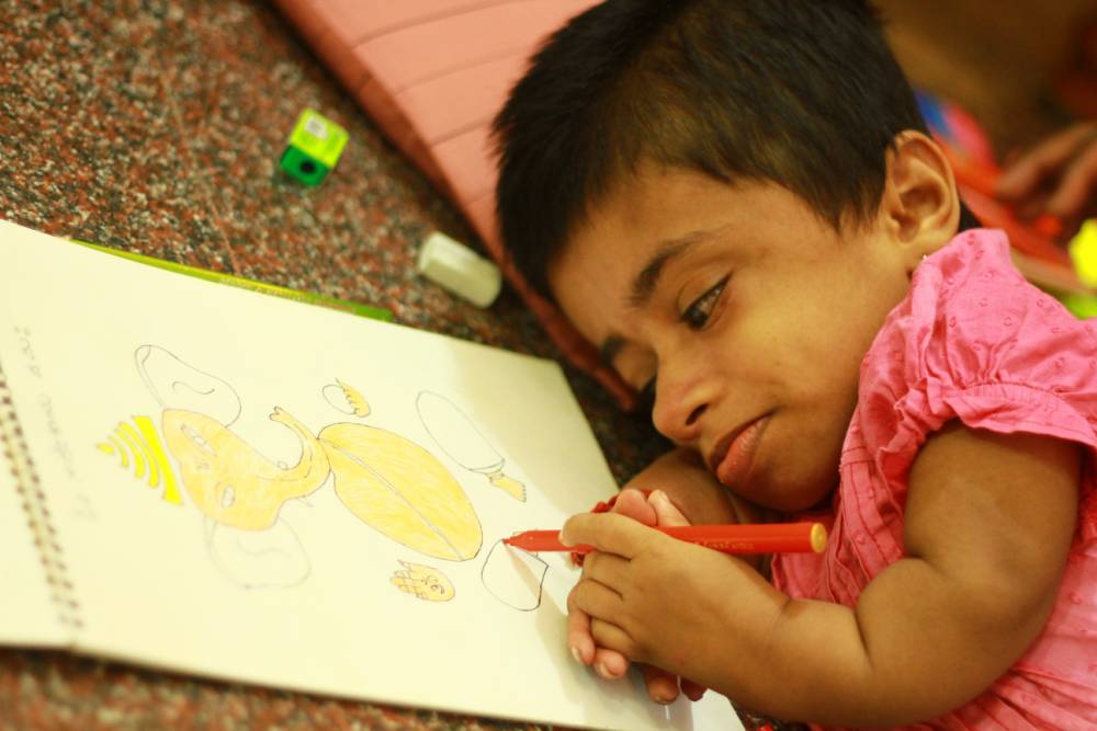 Girija Srinivas cuerpo niña de 2 años