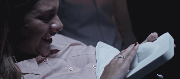 madre ciega ve a su hijo por impresion 3D