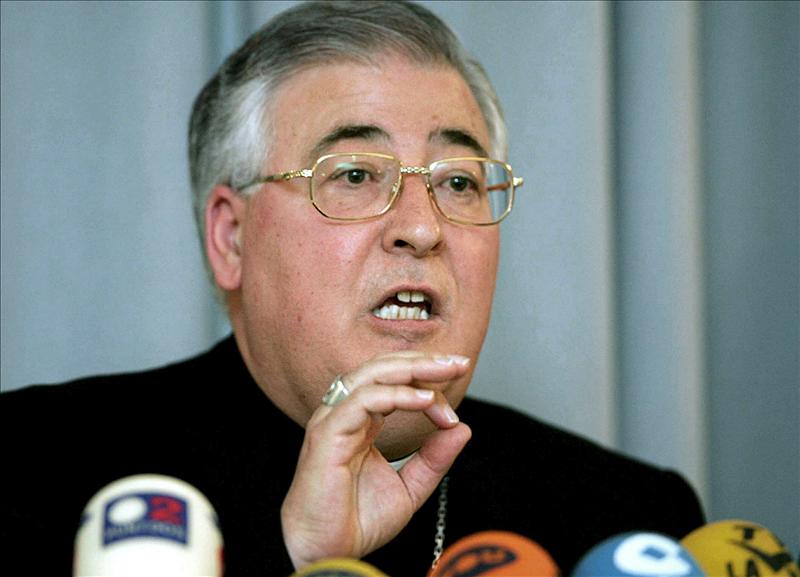 obispo de alcala ataca a las mujeres feminismo