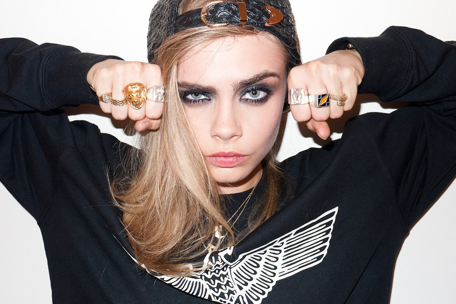CARA delenvingne superheroes y sexismo 