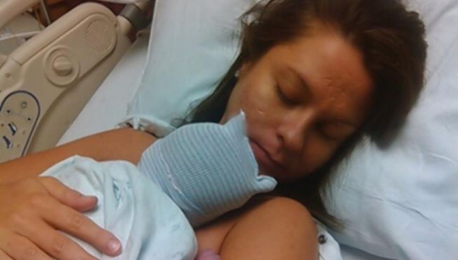 se arrepiente de dar a su hijo en adopcion