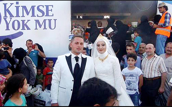 Una pareja turca compartió su banquete de boda con 4.000 refugiados sirios
