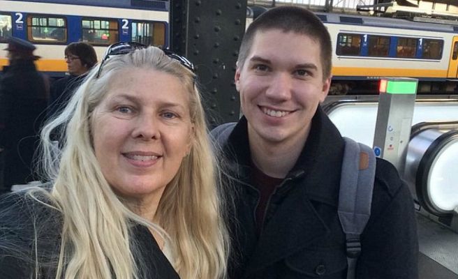 pareja se conoce por mensaje