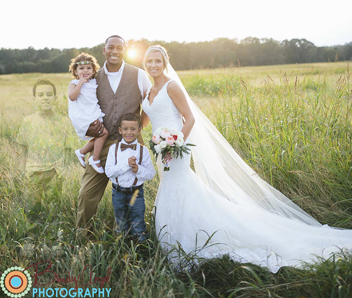 Incluyen a su hijo fallecido en las fotos de su boda