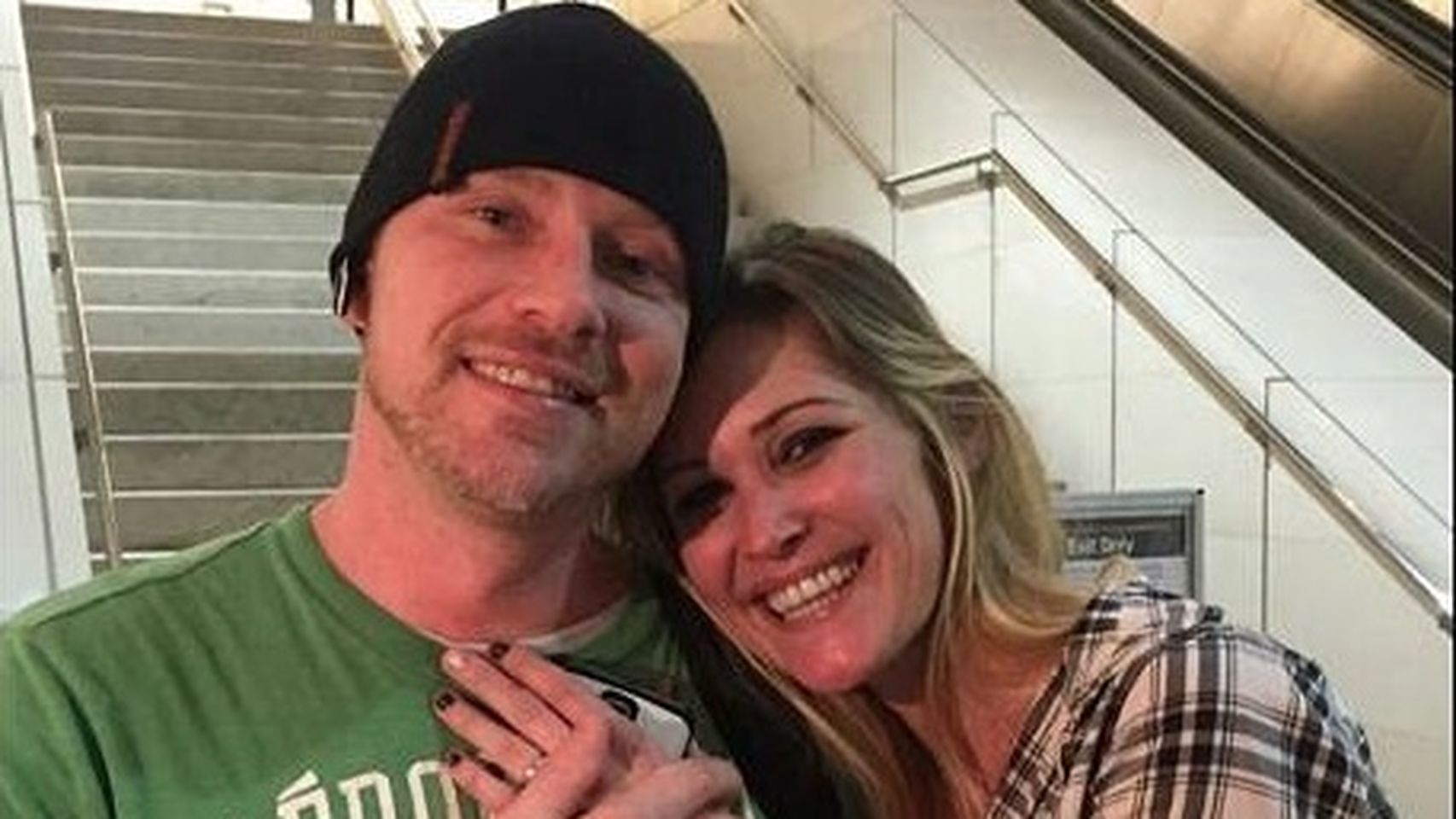 se casan al segundo de conocerse