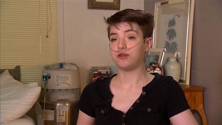 sus padres le negaron atencion medica 