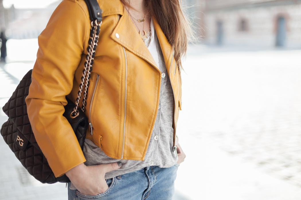 chaqueta amarilla de zara