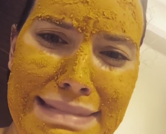 mascarilla de curcuma
