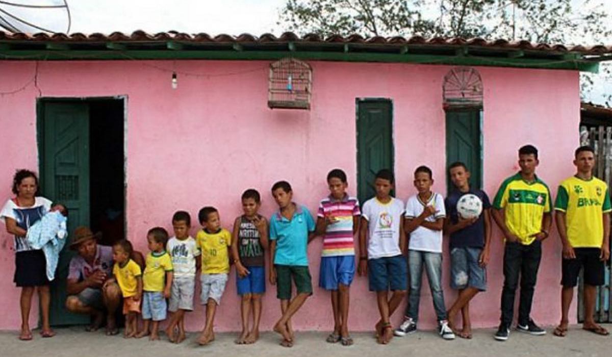 Intentando tener una hija, ya han tenido 13 varones. Y no se rinden