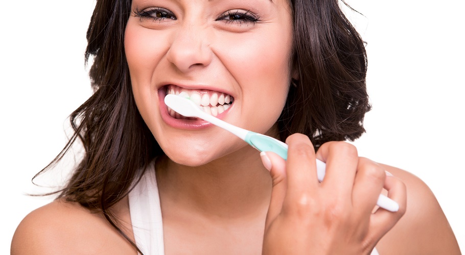 por que sangran las encias