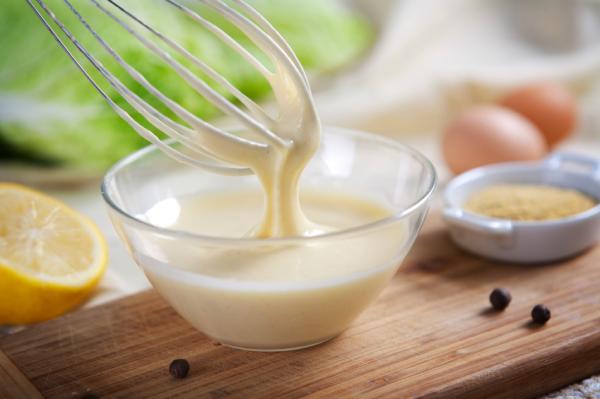 Mascarilla de mayonesa para el pelo: ¿conocías este truco?